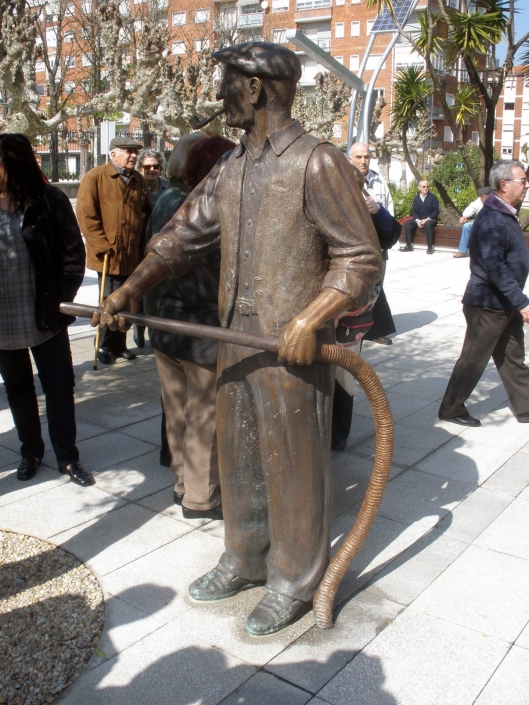 Tío Ríos. Bronce. Santoña. Cantabria. Inauguración