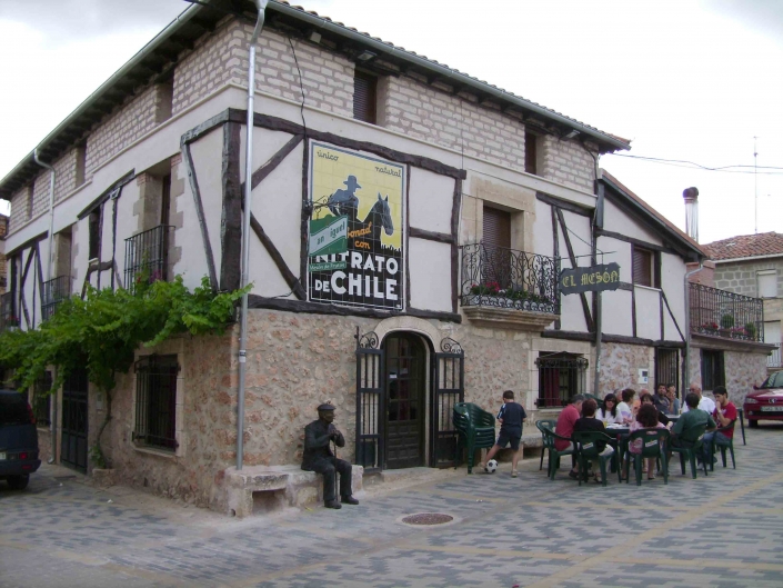 Ubicación de la escultura El abuelo Mecerreyes, Burgos. Mesón Frutos