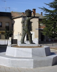 Vendimiador. Bronce. Pedrosa de Duero. Burgos. Entorno
