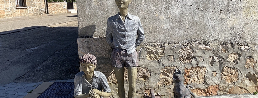 Escultura. Niños del pilón